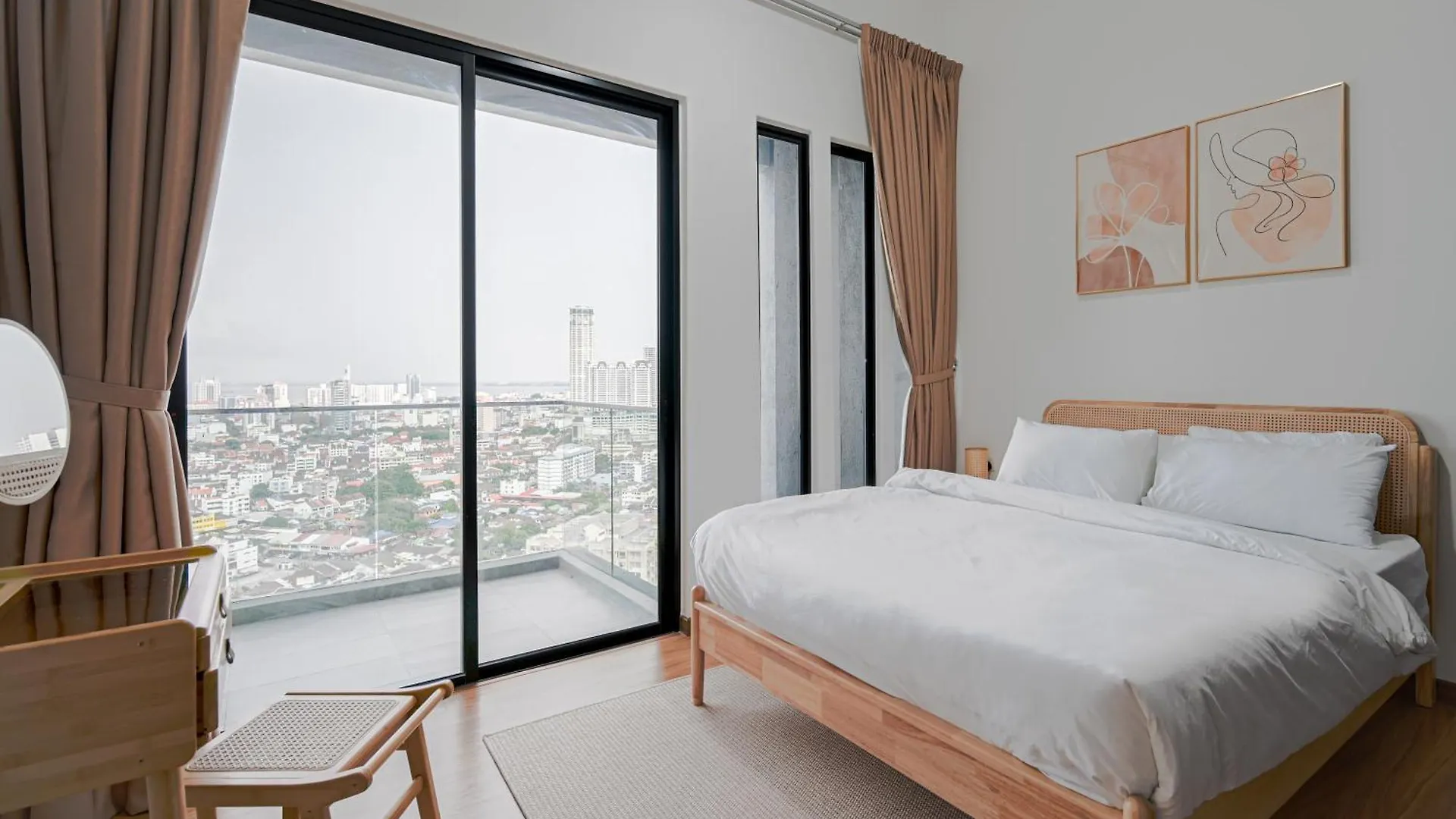 Beacon Executive Suites George Town Malesia