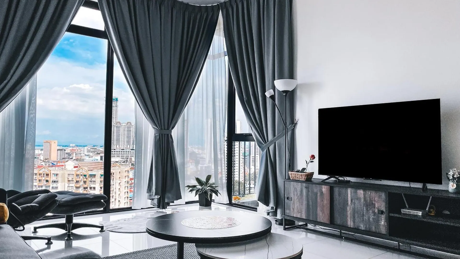 Appartamento Beacon Executive Suites George Town