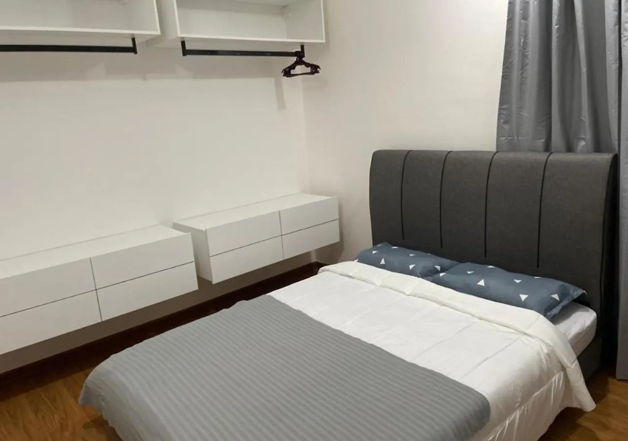 Apartment Beacon Executive Suites George Town