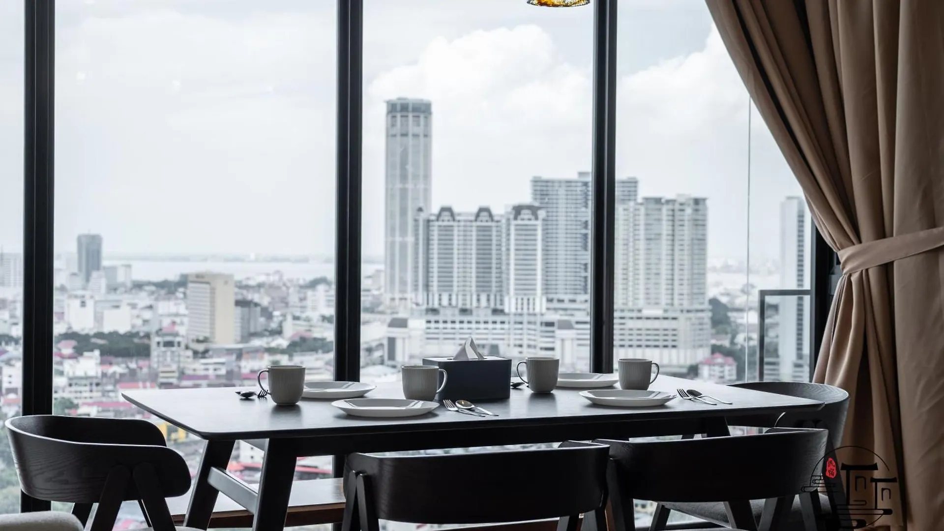 Apartment Beacon Executive Suites George Town