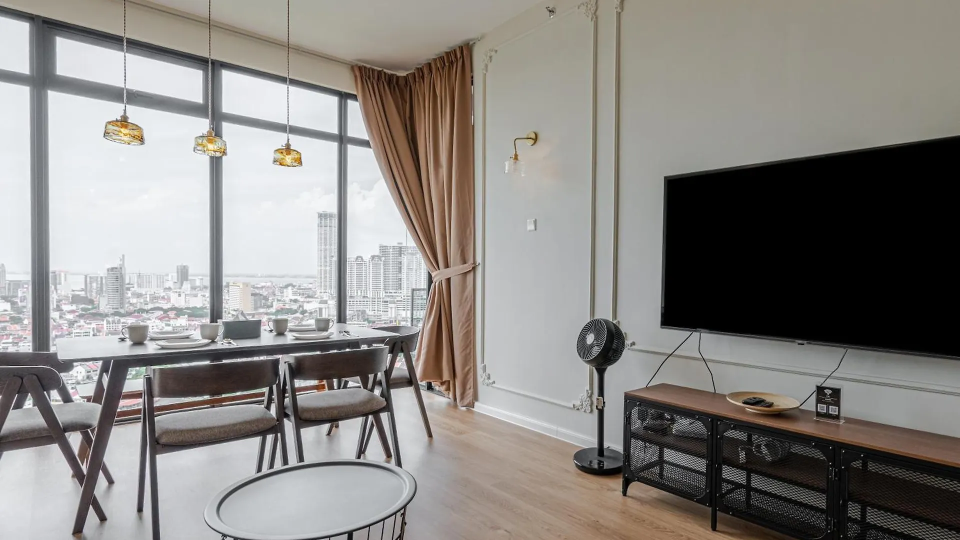 Apartment Beacon Executive Suites George Town